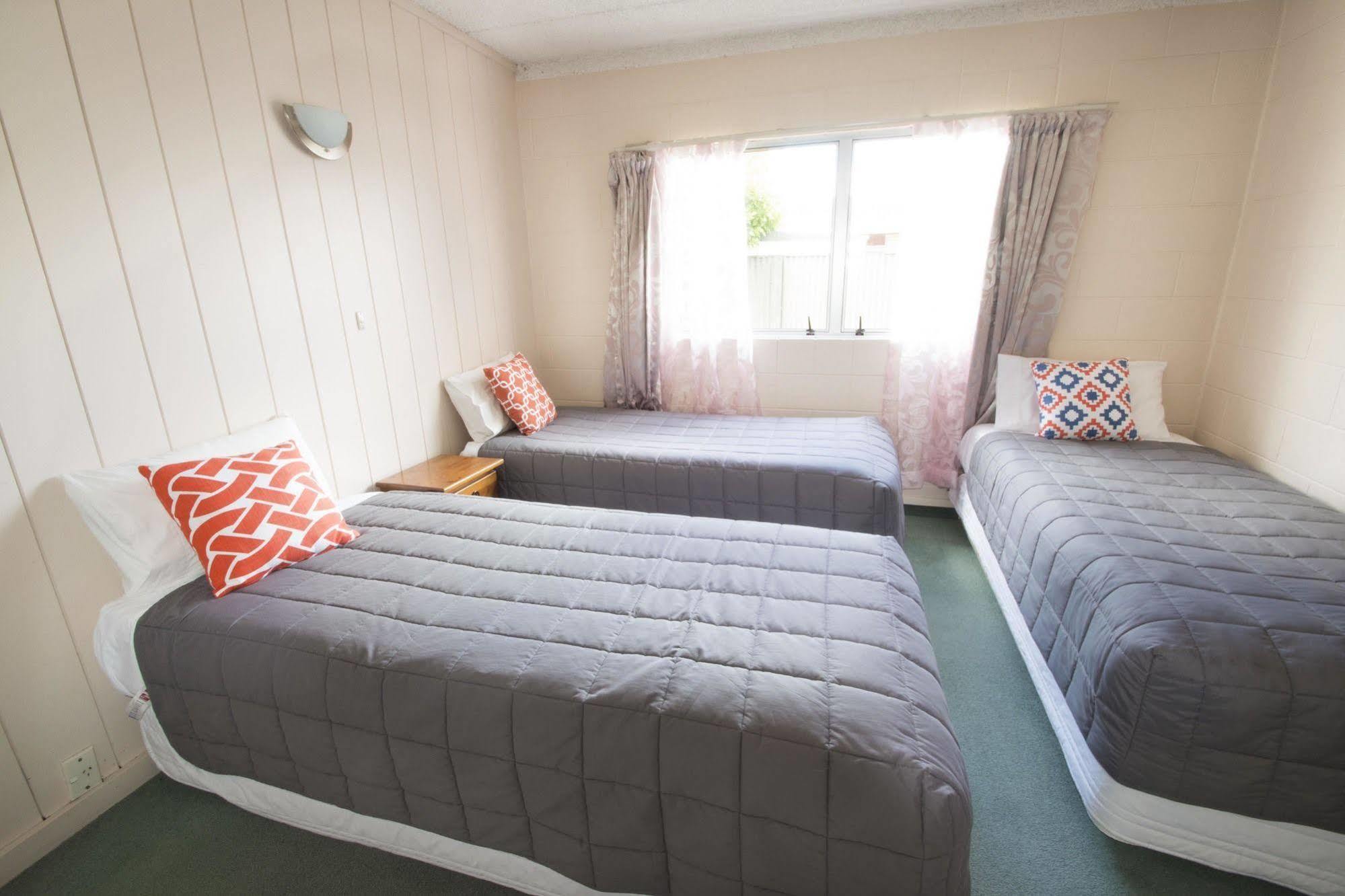 Union Victoria Motel Rotorua Bagian luar foto